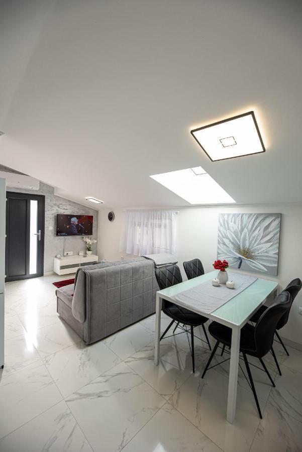 Il Dono Del Mare - Island Iz Apartment Veli Iz Luaran gambar
